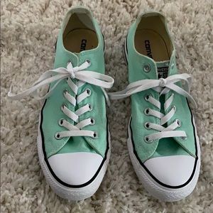 Converse 9